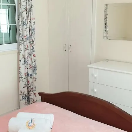 104 Frixos Roula Court Apartment *